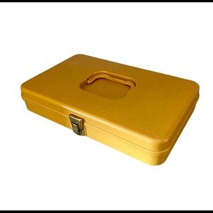 Vintage Wilson Wil-Hold Yellow Sewing Spool Box Thread Bobbin Case W/ Contents!